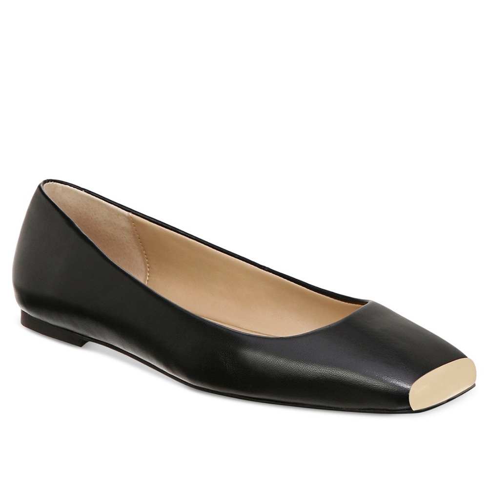 Black Alfani flats with gold tips